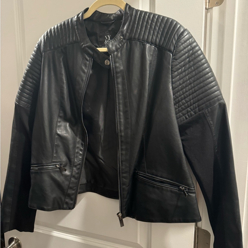 Women’s stylish biker zip up jacket size L